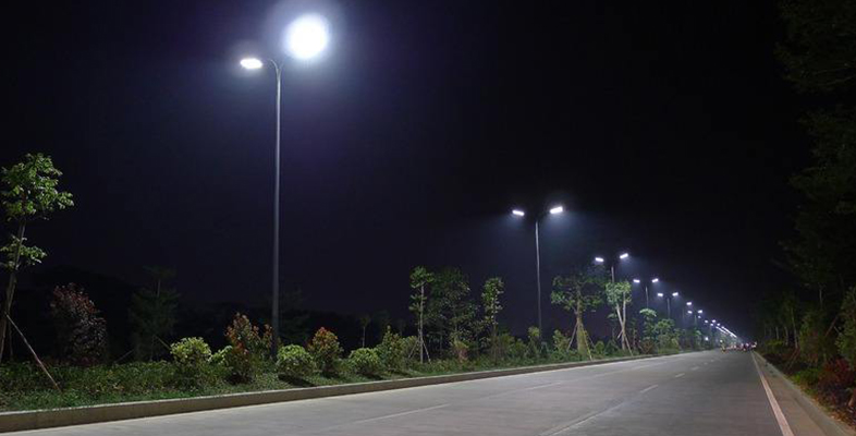 What is the difference between smart solar street lamps and ordinary solar street lamps?