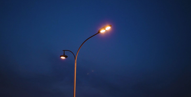 防止LED路灯头老化的方法